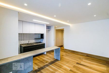 Sala de apartamento para alugar com 1 quarto, 51m² em Jardim Santo Amaro, São Paulo