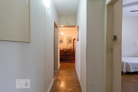 Corredor de apartamento à venda com 3 quartos, 90m² em Vila Buarque, São Paulo