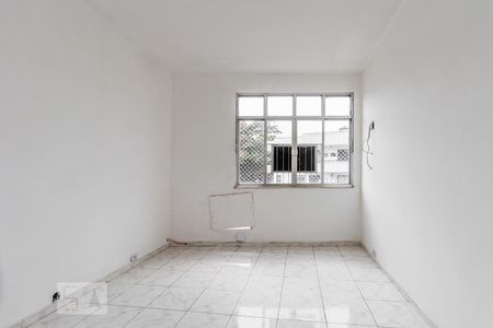 Quarto de apartamento para alugar com 1 quarto, 45m² em Jardim Carioca, Rio de Janeiro