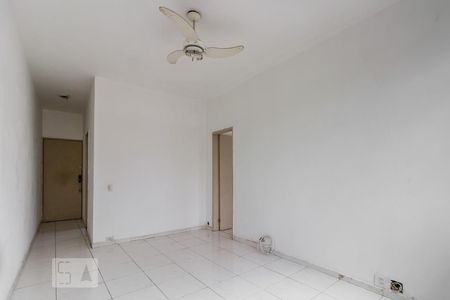 Sala de apartamento para alugar com 1 quarto, 45m² em Jardim Carioca, Rio de Janeiro