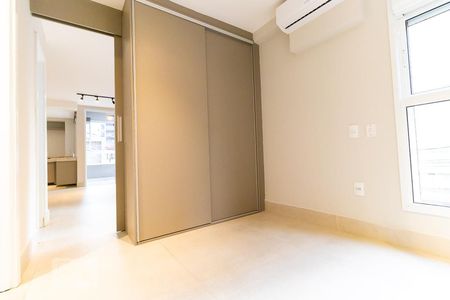 Quarto da suíte de kitnet/studio para alugar com 1 quarto, 52m² em Cambuí, Campinas