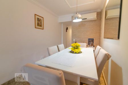 Apartamento à venda com 107m², 2 quartos e 1 vagaSala