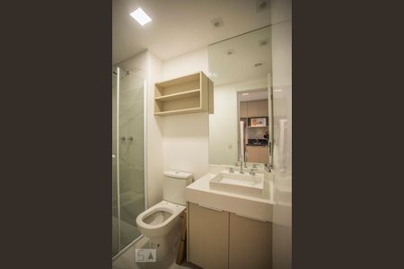 Banheiro de kitnet/studio para alugar com 1 quarto, 28m² em Vila Clementino, São Paulo