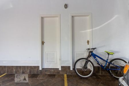 Depósito de apartamento à venda com 3 quartos, 230m² em Jardim Itu, Porto Alegre