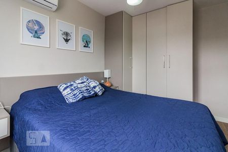 Dormitório2 de apartamento para alugar com 2 quartos, 60m² em Cristal, Porto Alegre