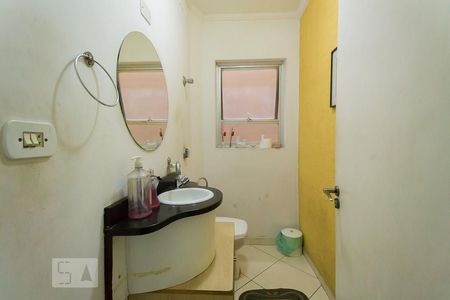 Lavabo de casa à venda com 3 quartos, 206m² em Saúde, São Paulo