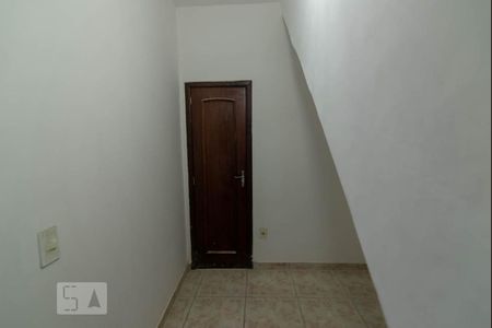 Quarto 1 de casa para alugar com 3 quartos, 100m² em São Cristóvão, Rio de Janeiro