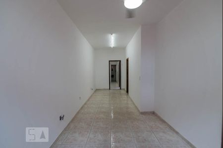 Sala de casa para alugar com 3 quartos, 100m² em São Cristóvão, Rio de Janeiro