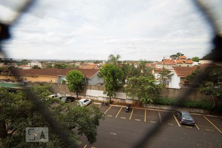 Vista da varanda de apartamento para alugar com 3 quartos, 70m² em Parque Industrial Lagoinha, Ribeirão Preto