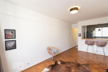 Sala de apartamento à venda com 2 quartos, 84m² em Cerqueira César, São Paulo