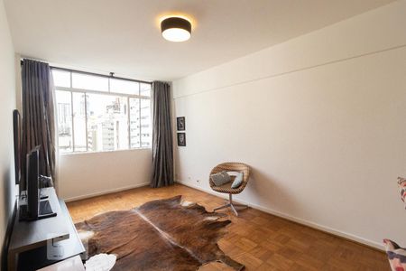 Sala de apartamento à venda com 2 quartos, 84m² em Cerqueira César, São Paulo