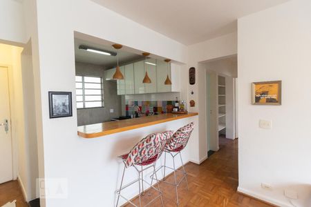 Sala de apartamento à venda com 2 quartos, 84m² em Cerqueira César, São Paulo