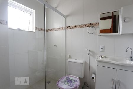 Banheiro da Suíte de casa de condomínio à venda com 3 quartos, 109m² em Freguesia de Jacarepaguá, Rio de Janeiro