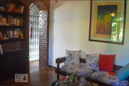 Entre sala de casa de condomínio para alugar com 3 quartos, 250m² em Pituaçu, Salvador