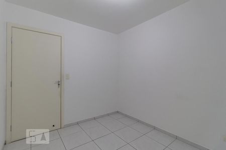 Quarto 1 de apartamento para alugar com 2 quartos, 55m² em Jardim Ester, São Paulo