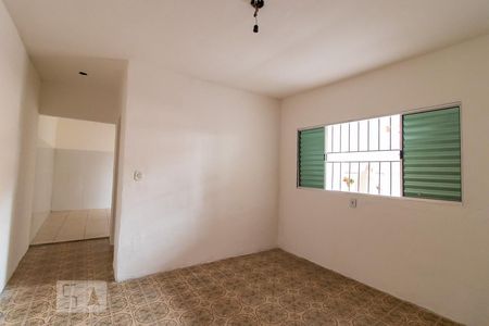 Quarto de casa para alugar com 1 quarto, 50m² em Santo Antônio, Osasco