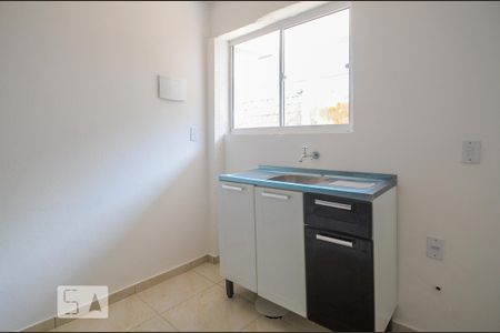 Cozinha de kitnet/studio para alugar com 1 quarto, 28m² em Santa Tereza, Porto Alegre