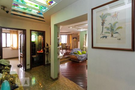 Hall de apartamento para alugar com 4 quartos, 300m² em Chácara Santo Antônio (zona Leste), São Paulo