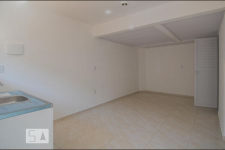 Sala de kitnet/studio para alugar com 1 quarto, 25m² em Santa Tereza, Porto Alegre