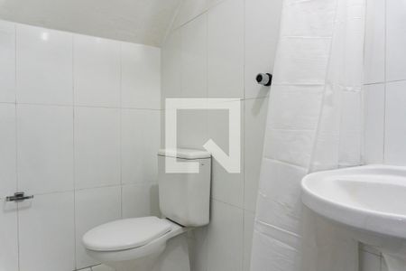 Banheiro de kitnet/studio para alugar com 1 quarto, 30m² em Jardim Lourdes, São Paulo
