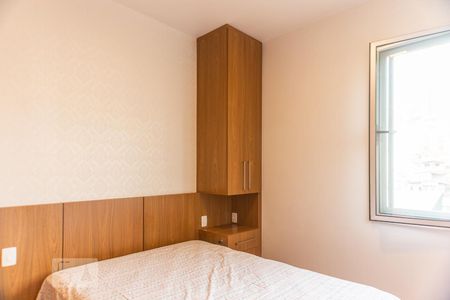 Quarto 1 de apartamento para alugar com 3 quartos, 70m² em Vila Paris, Belo Horizonte