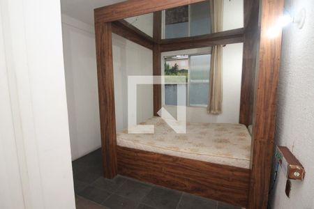 Sala/Quarto de kitnet/studio para alugar com 1 quarto, 25m² em Santa Tereza, Porto Alegre