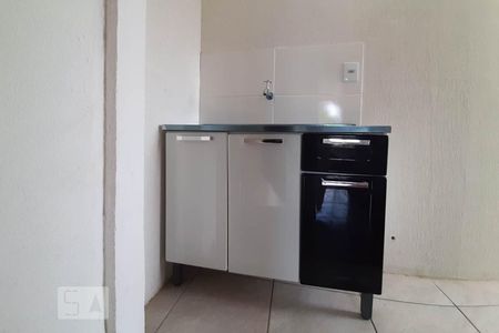 Cozinha de apartamento para alugar com 1 quarto, 25m² em Santa Tereza, Porto Alegre