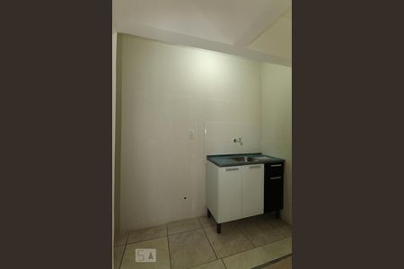 Cozinha de kitnet/studio para alugar com 1 quarto, 25m² em Santa Tereza, Porto Alegre