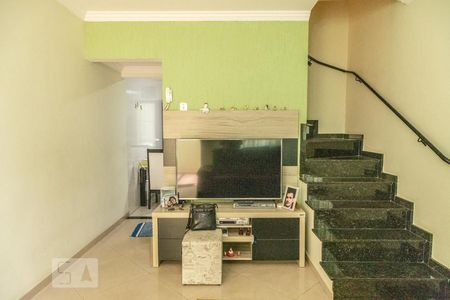 Sala de casa para alugar com 2 quartos, 75m² em Vila Granada, São Paulo