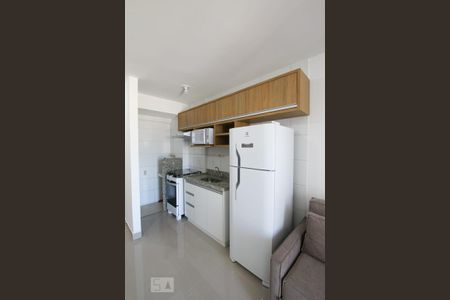 Sala / Cozinha de apartamento para alugar com 1 quarto, 38m² em Setor Leste Universitário, Goiânia