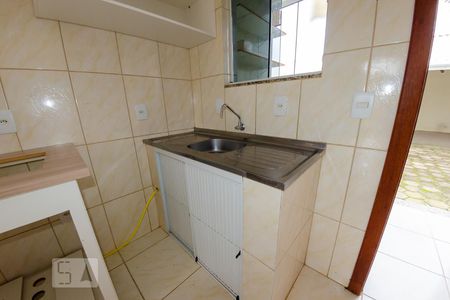 Cozinha de apartamento para alugar com 2 quartos, 85m² em São João do Rio Vermelho, Florianópolis