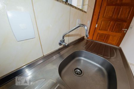 Cozinha de apartamento para alugar com 2 quartos, 85m² em São João do Rio Vermelho, Florianópolis