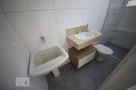 Banheiro de kitnet/studio para alugar com 1 quarto, 27m² em Vila Cruzeiro, São Paulo