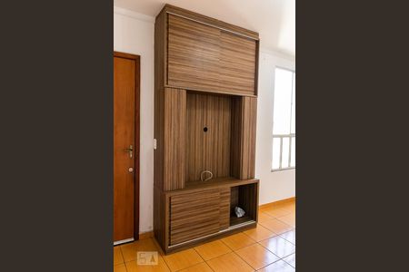 Sala de apartamento para alugar com 2 quartos, 50m² em Piratininga (venda Nova), Belo Horizonte