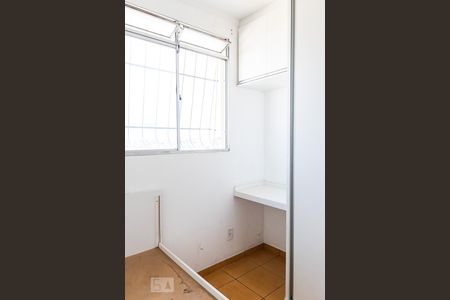 Quarto 1 de apartamento à venda com 2 quartos, 50m² em Piratininga (venda Nova), Belo Horizonte