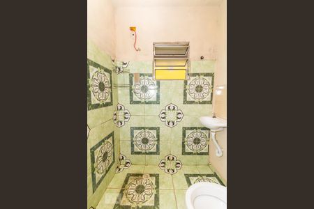 Banheiro de apartamento para alugar com 1 quarto, 25m² em Vila Constança, São Paulo