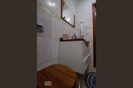 Banheiro de casa à venda com 4 quartos, 143m² em Jardim das Flores, Osasco