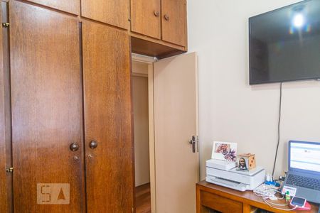 Quarto 1 de apartamento para alugar com 3 quartos, 90m² em Cruzeiro, Belo Horizonte