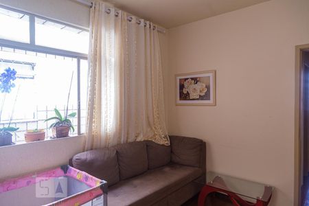 Sala de apartamento para alugar com 3 quartos, 90m² em Cruzeiro, Belo Horizonte