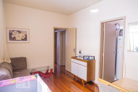 Sala de apartamento para alugar com 3 quartos, 90m² em Cruzeiro, Belo Horizonte