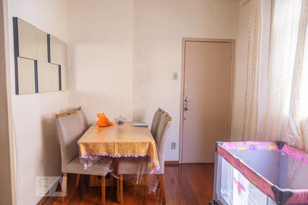 Sala de apartamento para alugar com 3 quartos, 90m² em Cruzeiro, Belo Horizonte