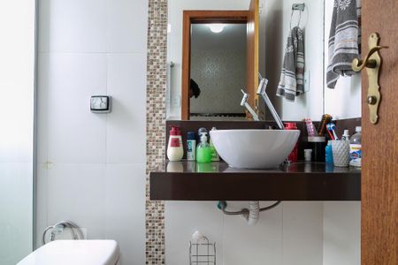 Banheiro da Suíte de apartamento à venda com 3 quartos, 110m² em Pirajá, Belo Horizonte