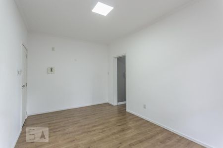 Sala de apartamento para alugar com 1 quarto, 47m² em São João, Porto Alegre