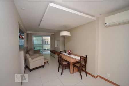 Sala de apartamento para alugar com 3 quartos, 115m² em Icaraí, Niterói