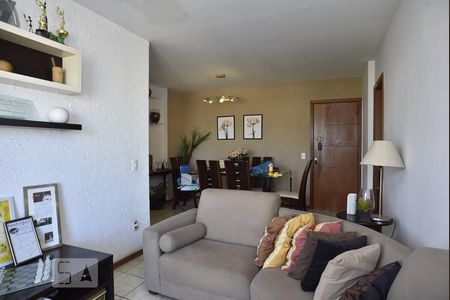 Sala de apartamento para alugar com 3 quartos, 92m² em Pechincha, Rio de Janeiro