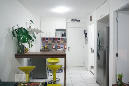 Cozinha de apartamento à venda com 1 quarto, 38m² em Jardim Santa Teresinha, São Paulo