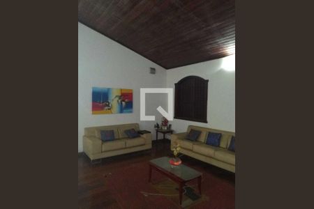 Casa à venda com 4 quartos, 450m² em Ouro Preto, Belo Horizonte