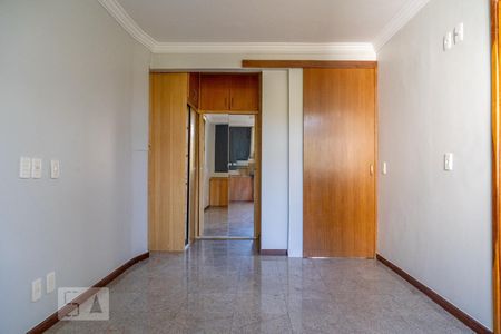 suíte de apartamento para alugar com 3 quartos, 117m² em Asa Norte, Brasília