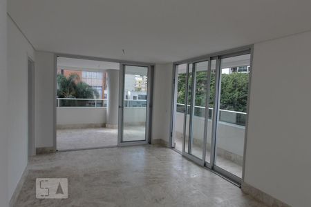 Sala de apartamento à venda com 4 quartos, 196m² em Funcionários, Belo Horizonte