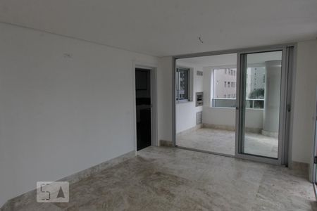 Sala de apartamento à venda com 4 quartos, 196m² em Funcionários, Belo Horizonte